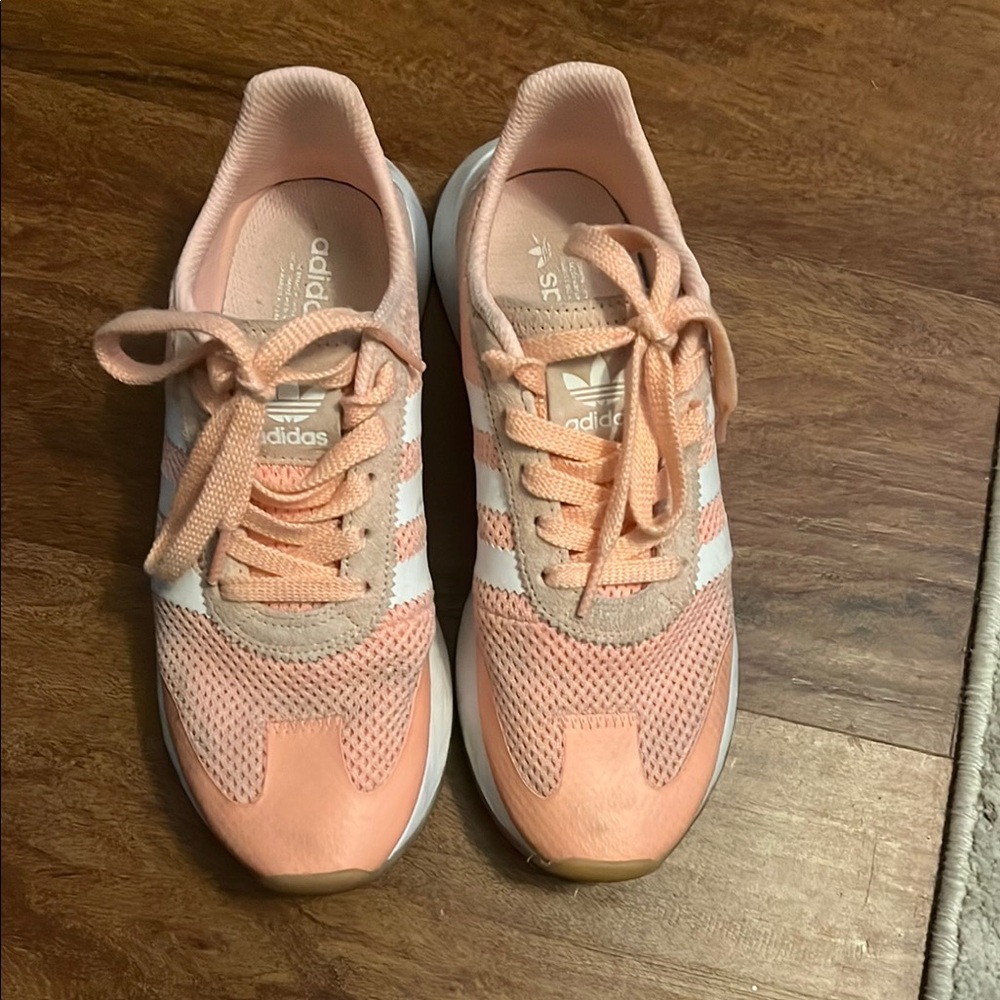 Adidas Pink Sneakers Modern Mesh Design